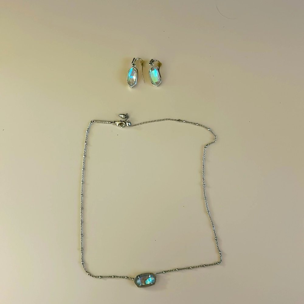 Kendra Scott Earrings and Necklace set